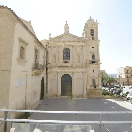 Guest House San Domenico Augusta Exterior photo